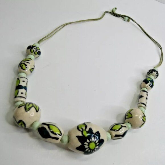 Ceramic Bead Necklace 26" Graduated sizes Round Long Flowers White Cords - Picture 4 of 6